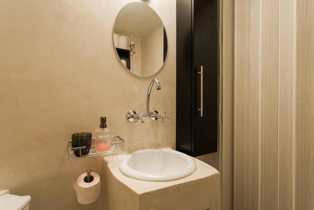 Home Sweet Home @ Central Athens 52 Sq.M. Esterno foto
